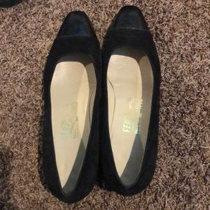 Women’s Salvatore Ferragamo Black Pumps
